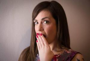 Foto de Isabel Ramón para la entrevista en el periódico La Información